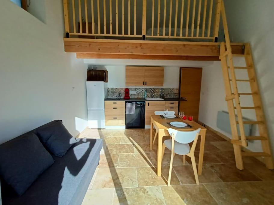 Gite De Charme Avec Jacuzzi Face Au Mont Ventoux Crestet Extérieur photo