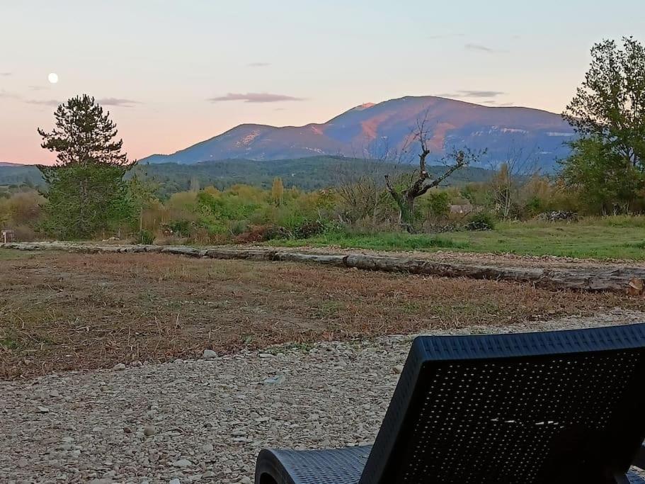 Gite De Charme Avec Jacuzzi Face Au Mont Ventoux Crestet Extérieur photo